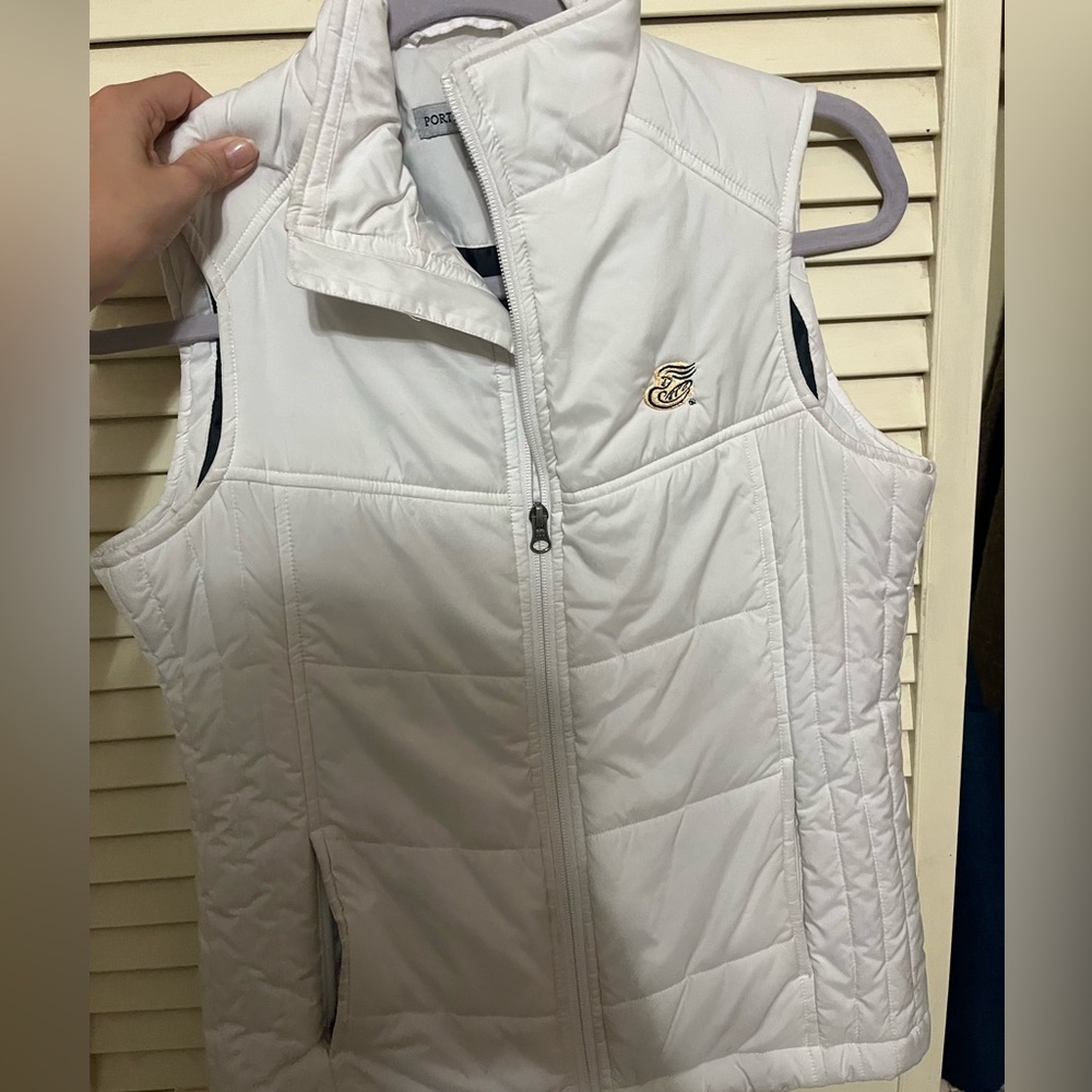 Port authority Panera bread embroidered lightweight puffer vest